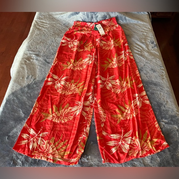 Roxy Red and Cream Floral Palazzo Pants - Picture 1 of 3
